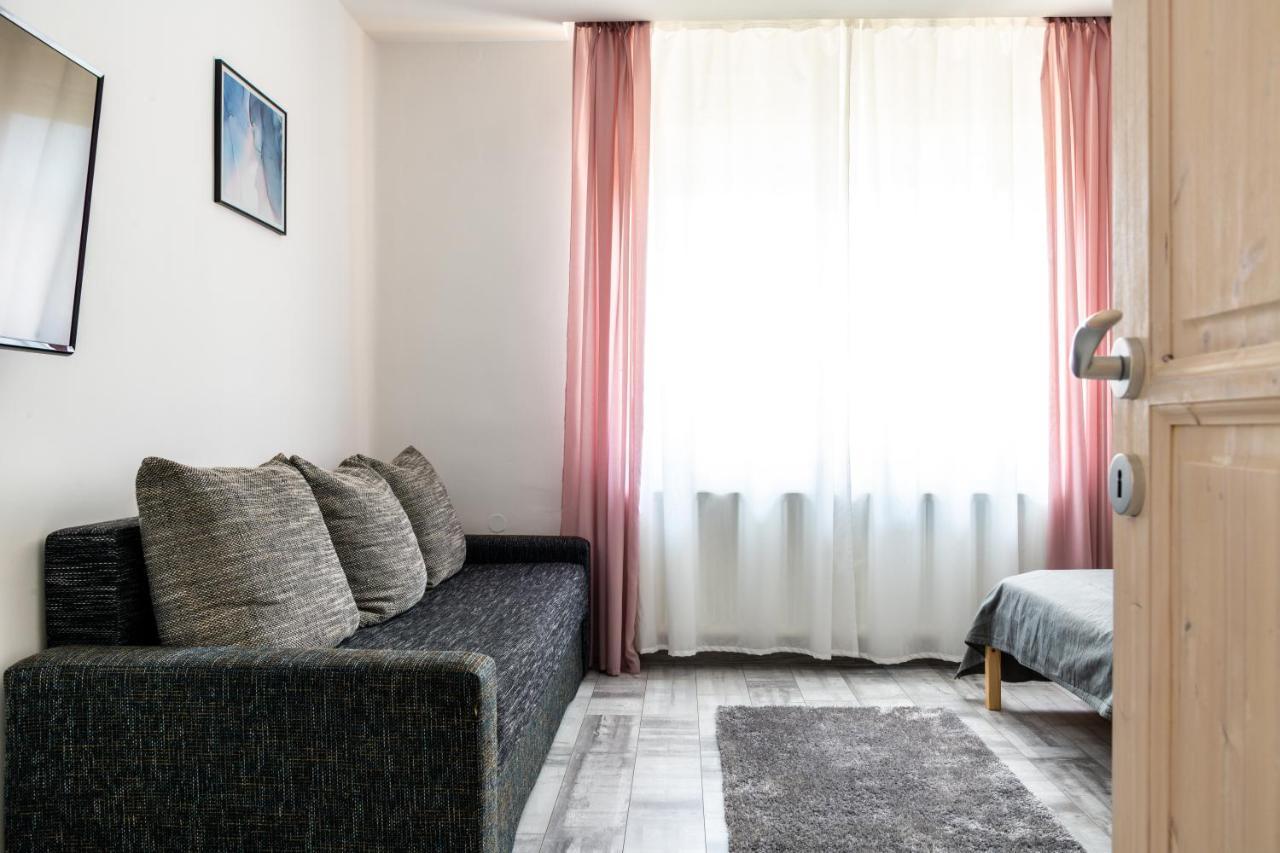 Nemeth Apartman Кестели Екстериор снимка